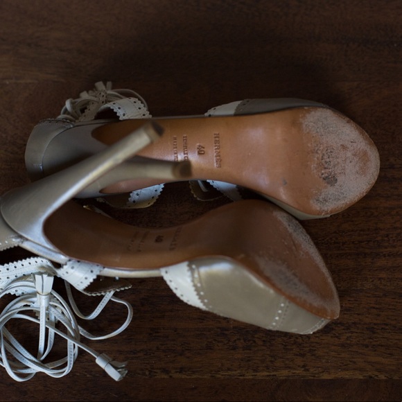 *SOLD* Hermes Brogue Leather Lace Up Heels - Picture 4 of 7